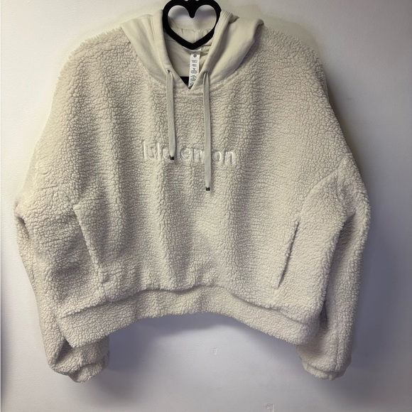 lululemon - Picture 2 of 4